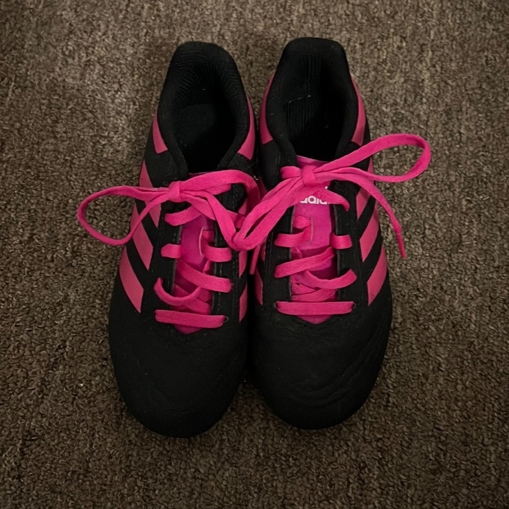 Kids soccer cleats size 12